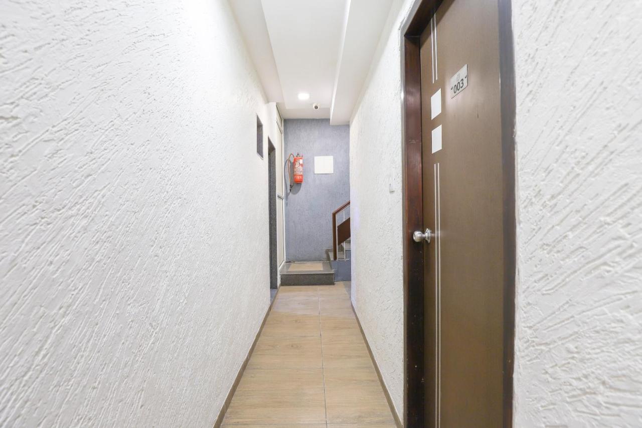 Hotel Jasmine อาเมดาบัด ภายนอก รูปภาพ