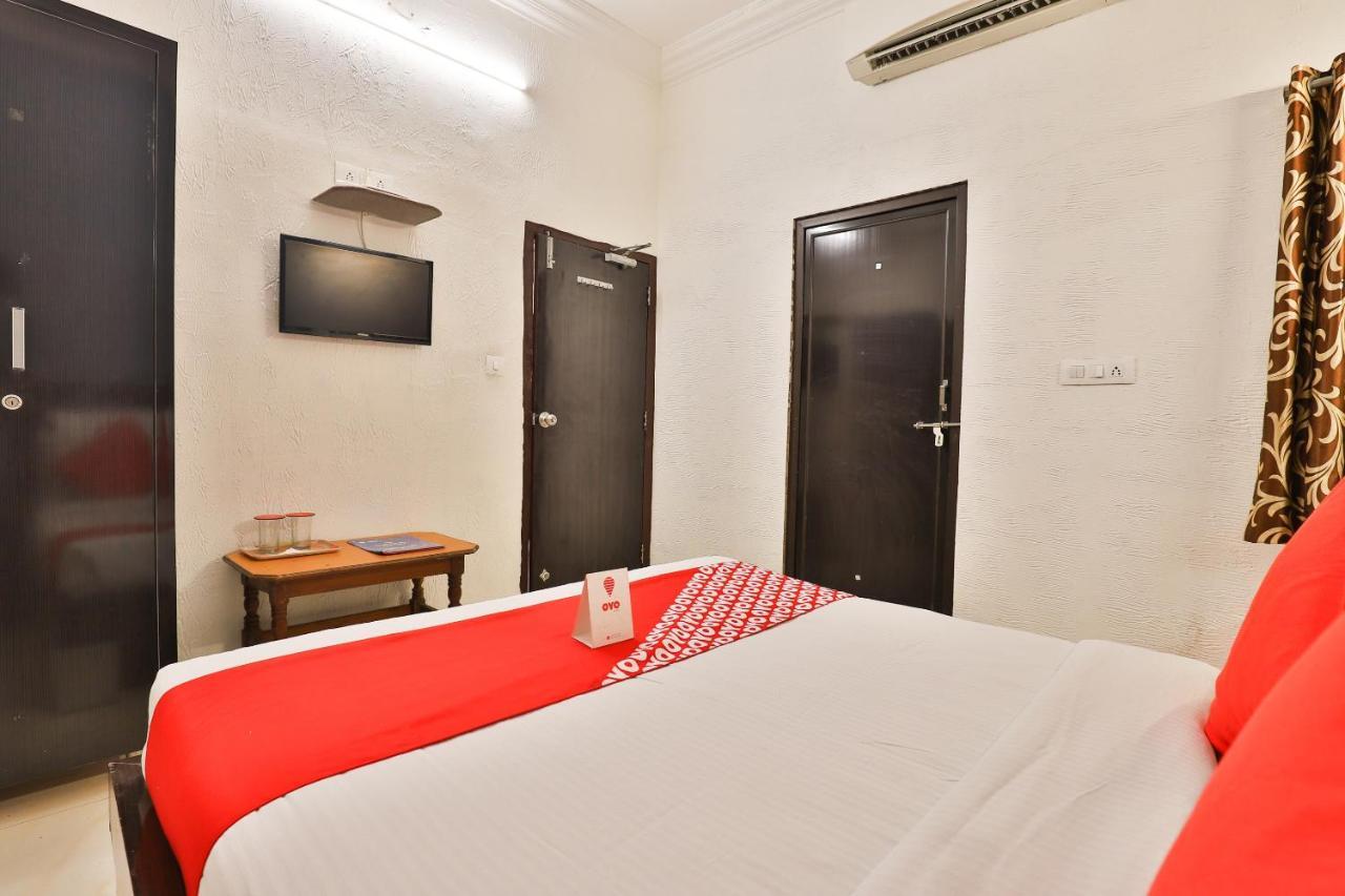 Hotel Jasmine อาเมดาบัด ภายนอก รูปภาพ