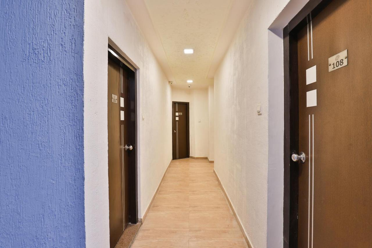 Hotel Jasmine อาเมดาบัด ภายนอก รูปภาพ